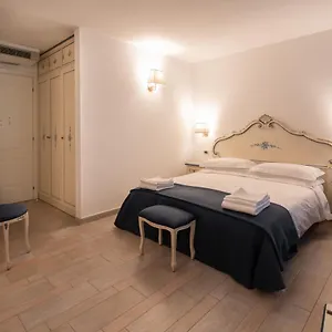 https://san-marco-1658-venice.hotelinveneto.com